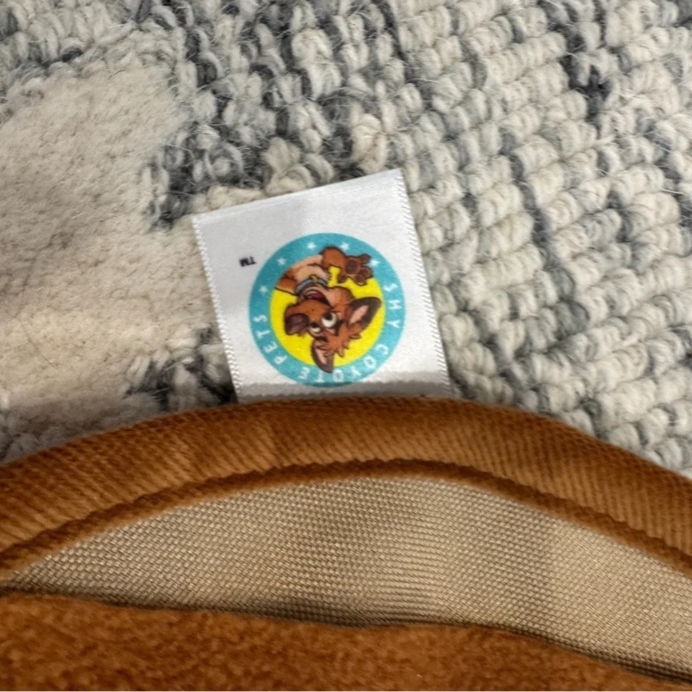 🎊HP🎉 Shy Coyote Pets Teal and Yellow Treat Find Dog Toy Mat